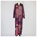 Christian Dior Set aus Langarmhemd und Hose mit Kaleidoworn-Animalprint in Pink/Marineblau