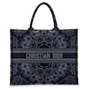 Große kaleidoskopische Büchertasche von Dior in Blau