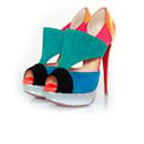 Christian Louboutin, salón Pitou con múltiples peeptoe