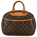 Louis Vuitton Trouville Canvas Handbag M42228 in Good condition