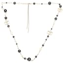 Chanel Faux Pearl & CC Station Necklace Metal Necklace in Excellent condition