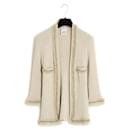 Chanel 2010 Cardigan FR40 Beige Gold Cashmere and cotton chains Cardigan US10

Translation: Chanel 2010 Cardigan FR40 Beige Gold Cashmere and cotton chains Cardigan US10