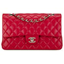 Chanel Red Medium Classic Lammfell gefütterte Klappe