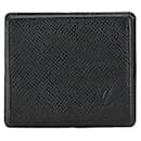 Louis Vuitton Taiga Leather Coin Case M30382 in Very Good Condition