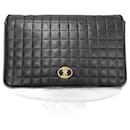 Celine Quilted Leather Chain Crossbody Bag Leather Crossbody Bag in Very Good Condition - Céline