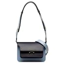 Blaue Marni Mini Bicolor Trunk Bag 