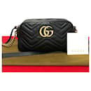 Gucci GG Marmont Crossbody Bag  Leather Crossbody Bag in Good condition