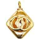 Chanel CC Diamond Pendant  Metal Necklace in Good condition