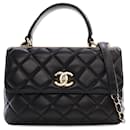 Bolso satchel pequeño con solapa CC moderno de piel de cordero Chanel negro