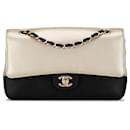 Silberne Chanel Medium Classic Bicolor Caviar Double Flap Schultertasche