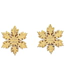 Pendientes de clip con copo de nieve CC chapados en oro de Chanel dorados