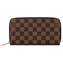 Carteira Zippy Damier Louis Vuitton N60015 Marrom PVC em Ótimas Condições