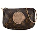 Louis Vuitton Marron Monogram Malles et Sacs Mini Pochette Accessoires