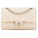 Borsa a tracolla con patta foderata in pelle di agnello classica media Chanel beige