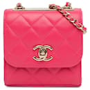 Embreagem CC Chanel Mini Lambskin Trendy Rosa com Bolsa Crossbody de Corrente