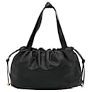 Bolso hobo mediano The Bulb de Bottega Veneta en negro