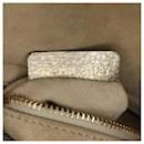 Bolso satchel Lady Dior pequeño Dior Cannage de piel de cordero plateado