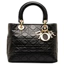 Bolsa Dior Cannage Lady Dior preta em pele de cordeiro média preta