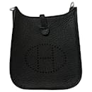 Evelyne 16 Sac Hobo TPM Amazone Taurillon Clémence En Cuir Noir - Hermès