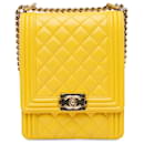 Rabat North South Boy en cuir d'agneau jaune Chanel