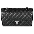 Chanel Black Quilted Caviar Medium Sac à rabat doublé classique