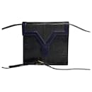 Yves Saint Laurent Leather Crossbody Bag Leather Crossbody Bag in Good condition