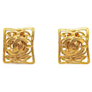 Pendientes cuadrados vintage de Chanel Coco Mark chapados en oro en excelente estado