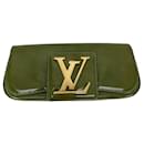 Louis Vuitton Pochette Sobe Verte En Cuir Verni