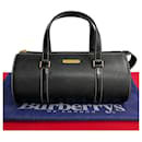 Burberry Leder Mini-Handtasche in gutem Zustand