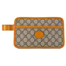Bolsa clutch de lona com bolsa de viagem Gucci GG Supreme 625764 Em uma boa condição