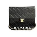 Bolso de cuero Chanel CC Matelassé en muy buen estado