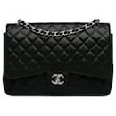 Chanel Black Maxi Classic Caviar rabat doublé