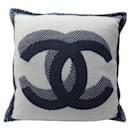 NEUF COUSSIN CHANEL LOGO CC EN LAINE ET CACHEMIRE NEW WOOL CASHMERE PILLOW - Chanel