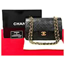 Bolsa transversal de couro Chanel Classic Small Double Flap em muito bom estado