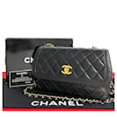 Bolsa de ombro de couro de cordeiro matelassé Chanel Coco com corrente 53396 em muito bom estado