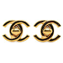 Chanel CC Turnlock Clip On Brincos Brincos de metal em bom estado