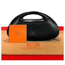 Loewe Leather Anagram Handbag Sac bandoulière en cuir en excellent état
