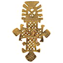 Broche croix CC plaquée or Chanel