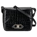 Bolsa de ombro em couro com estampado de crocodilo Gancini Salvatore Ferragamo AQ21-6242 em bom estado