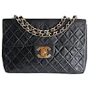 Bolso de hombro Chanel Dekamatrasse 34 Maxi en piel negra