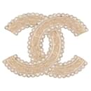 NEW CHANEL CC LOGO BROOCH 2022 IN GOLDEN METAL & RHINESTONES - Chanel