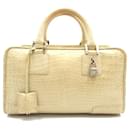 Loewe Amazona 28 Leather Handbag in Very Good Condition