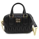 Miu Miu Matelassé Mini Sac en Cuir Sac en Cuir 5BP077N88F0002 en Excellent État