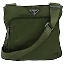 PRADA Sac à épaule en nylon vert Auth 77636 - Prada