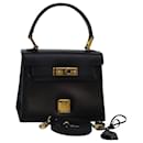 Bolso de mano MCM de cuero 2 vías negro Auth 77630