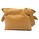 Loewe Flamenco Clutch Mediana Bolsa de Hombro de Cuero A411FC1X673150 en Excelente Estado