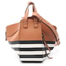 Sac à main en cuir Loewe Hammock Small 38712KBN60 en excellent état