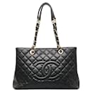 Bolsa de corrente de pele caviar da Chanel em muito bom estado