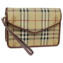 Bolso clutch de PVC cuero beige con estampado Nova Check de BURBERRY Auth yk13265 - Burberry