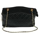 CHANEL Bolsa de Ombro Matelassé com Corrente em Couro de Cordeiro Preto CC Auth bs14867 - Chanel